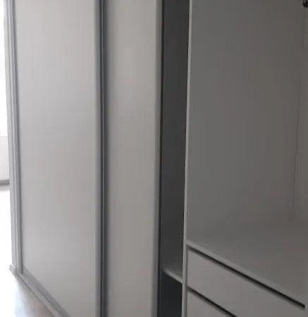 B Apartment *