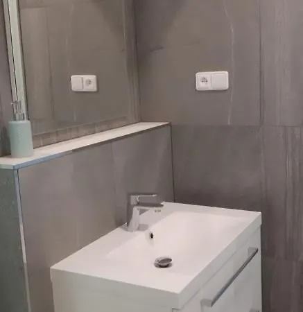 B * Jindřichŭv Hradec